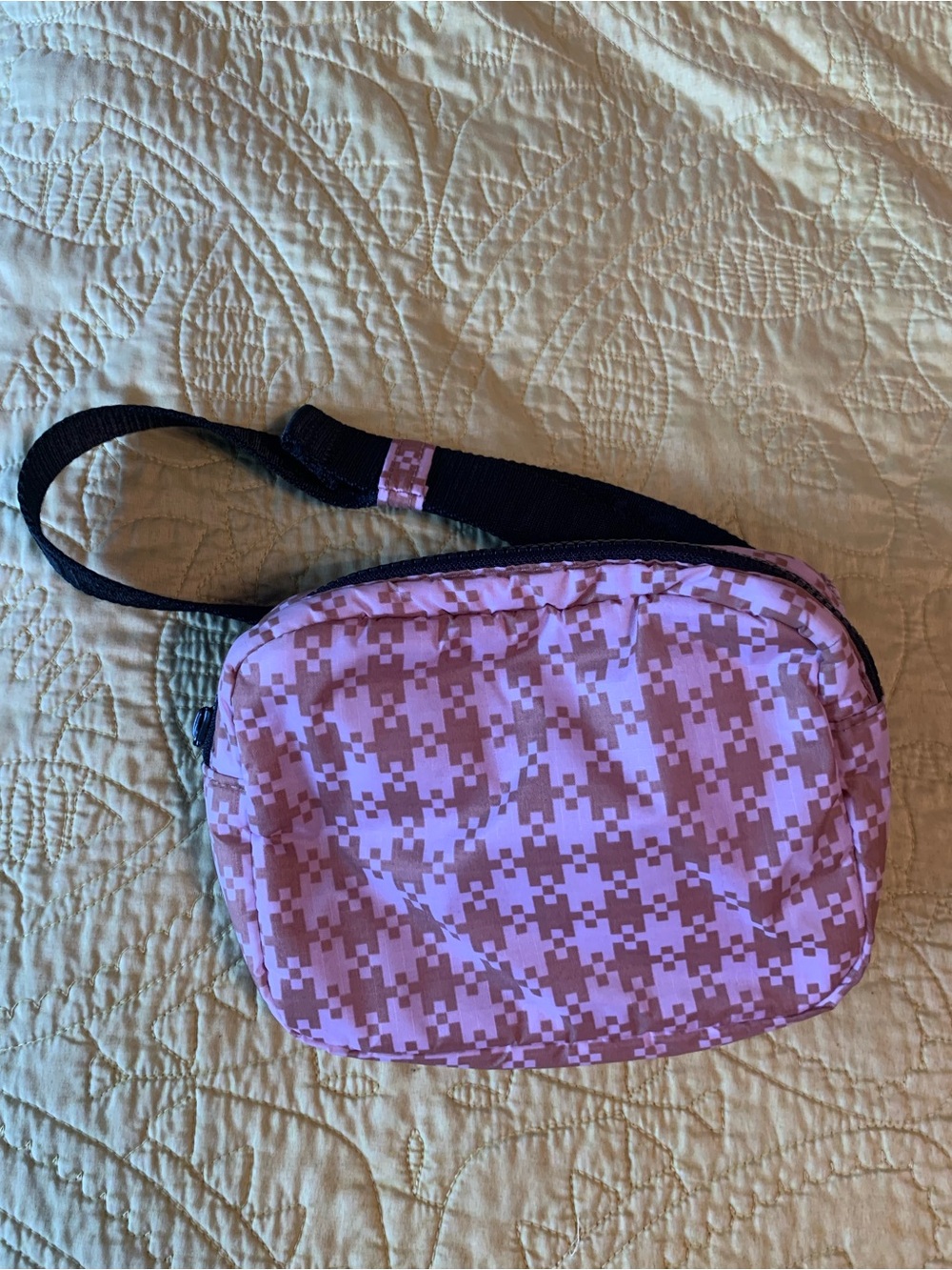 BAGGU puffy Fanny pack